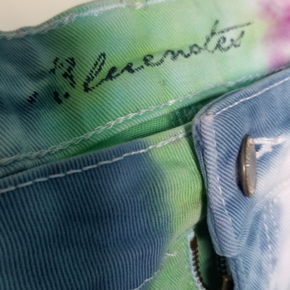 Tie dye shorts - Picture 2 of 4